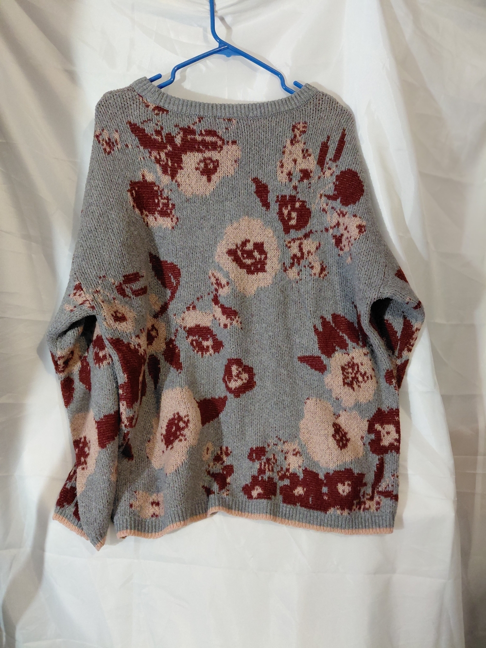 Knox Rose Gray Crewneck Sweater with Pink and Burgundy Floral - Picture 8 of 9